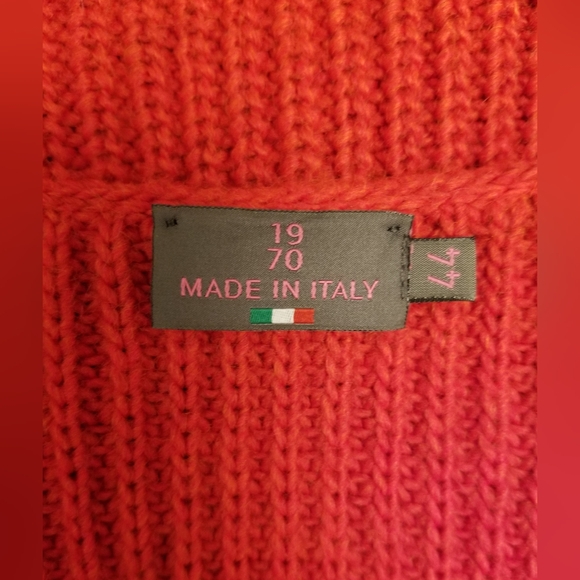 $365  19.70 NINETEEN SEVENTY Wool Sweater - Picture 6 of 7